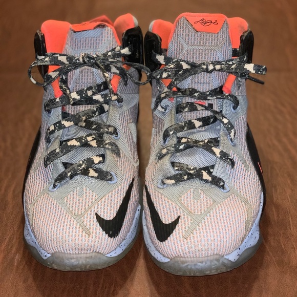 Lebrons sz 5Y BOUGHT ☺️ - Picture 2 of 5